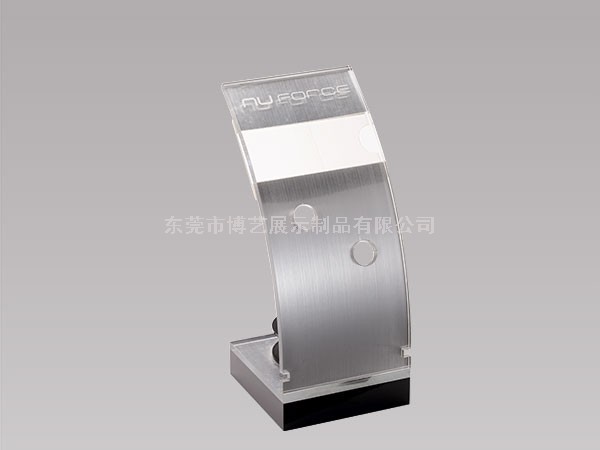 大型超市如何用亞克力制品來展現(xiàn)商品，讓顧客有消費(fèi)的沖動(dòng)呢？